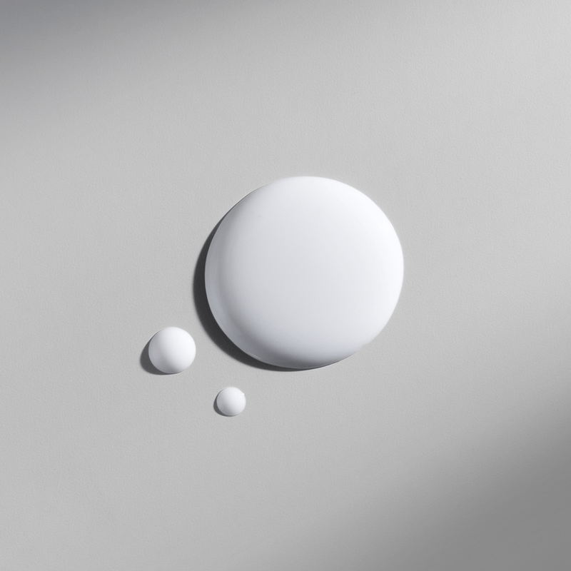 CCCCR0000000081_0001_JPG_HighRes-Wella-Professionals_Ultimate-Repair_texture_protective-leave-on--1-